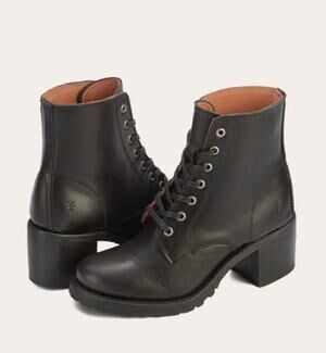 Frye Sabrina 6G Lace Up Combat Moto Boots in Black size 9